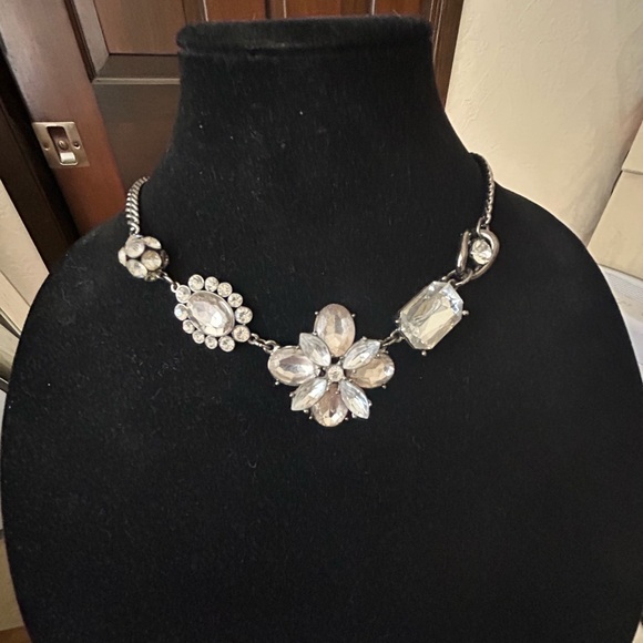 Beautiful Black Plated Metal Faux Rhinestone Bead Necklace Black White Contrast - Picture 3 of 3